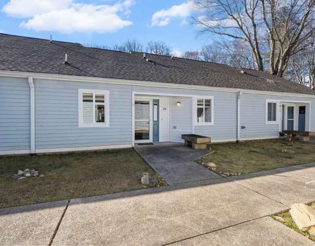 102 Llama Way, Black Mountain