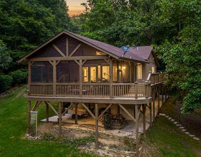 12 Chippewa Trail, Black Mountain