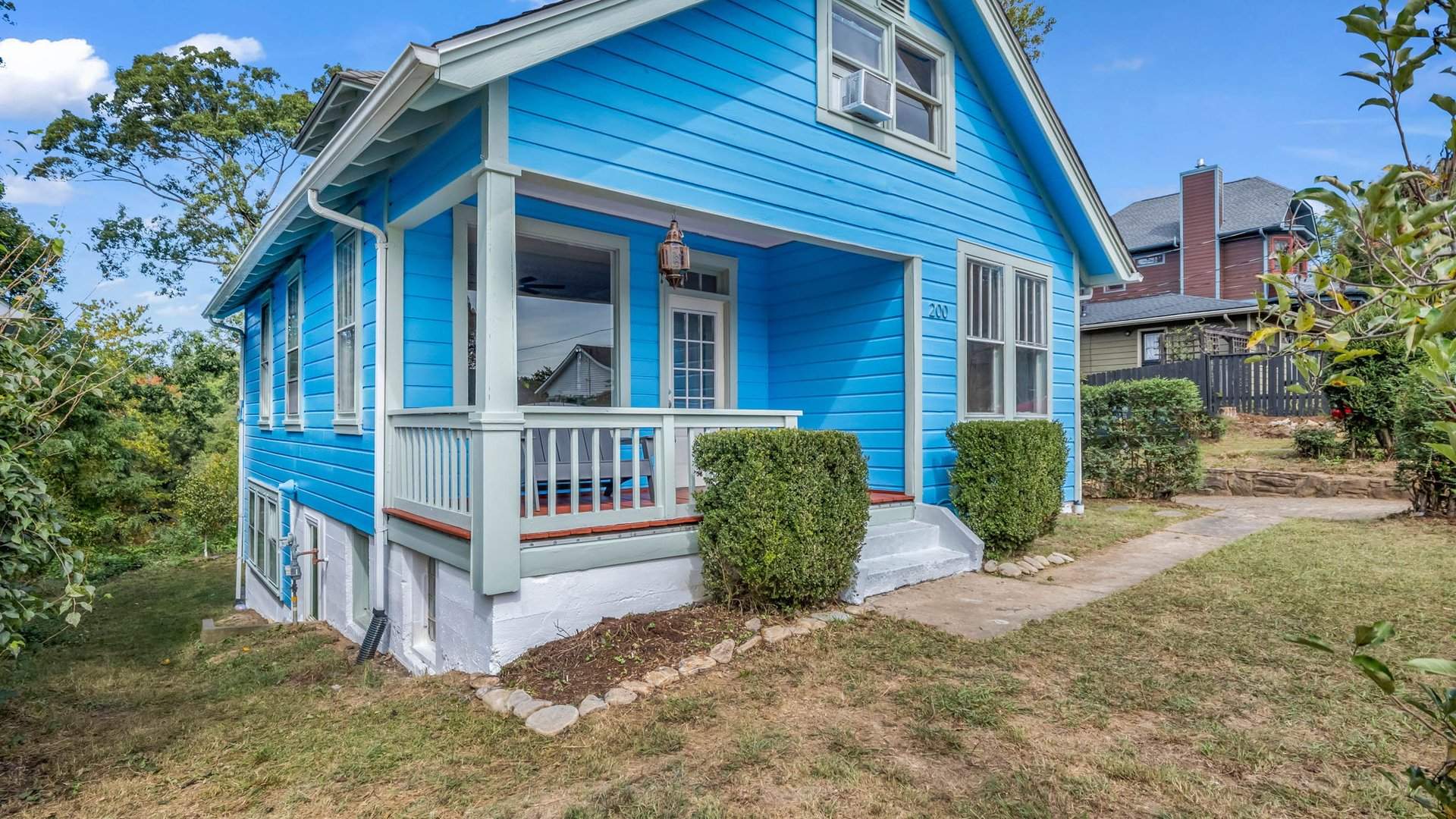 3-custom-200-courtland-pl