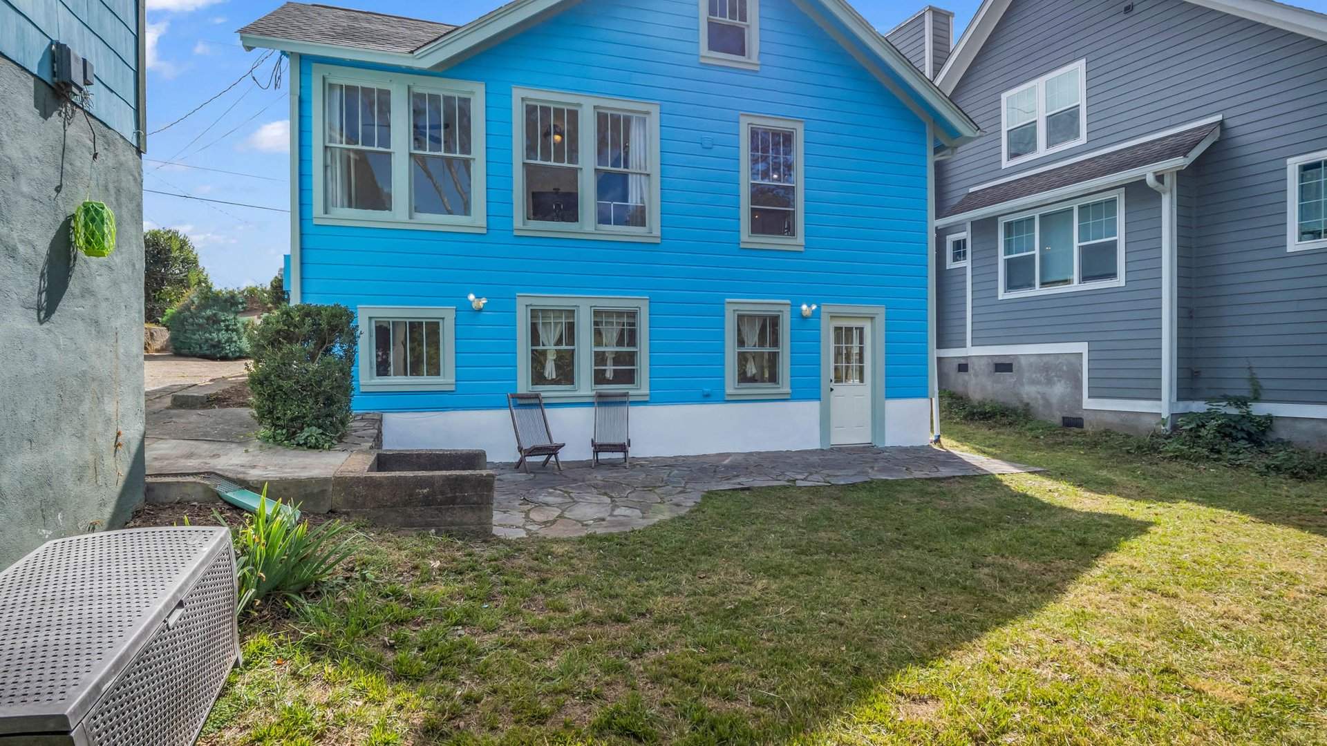 6-custom-200-courtland-pl