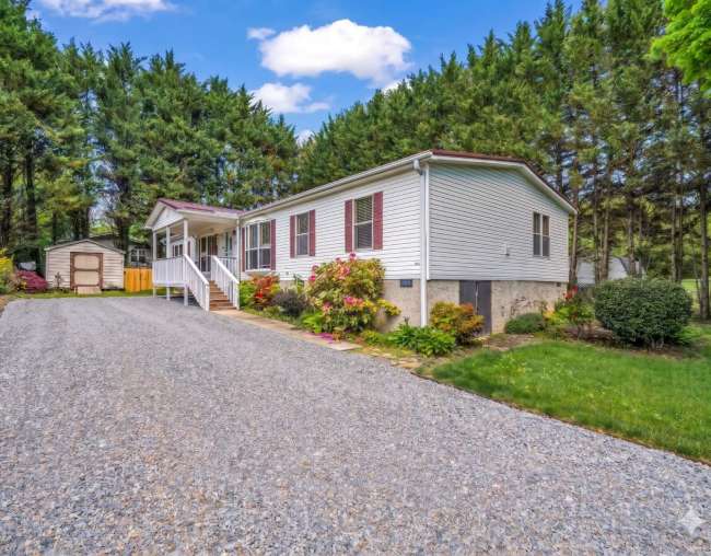 213 Old State Ten Road, Black Mountain