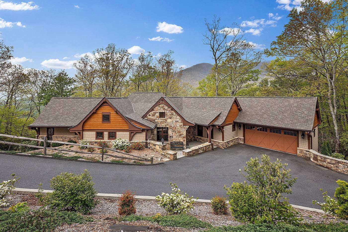 Luxury Homes for Sale in Black Mountain, NC