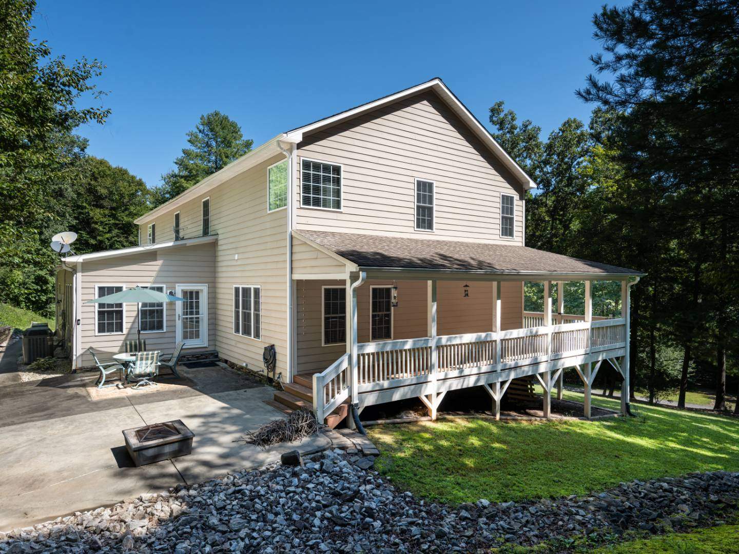 273-Cross-Creek-Dr-Marion-NC-54-1440x1080