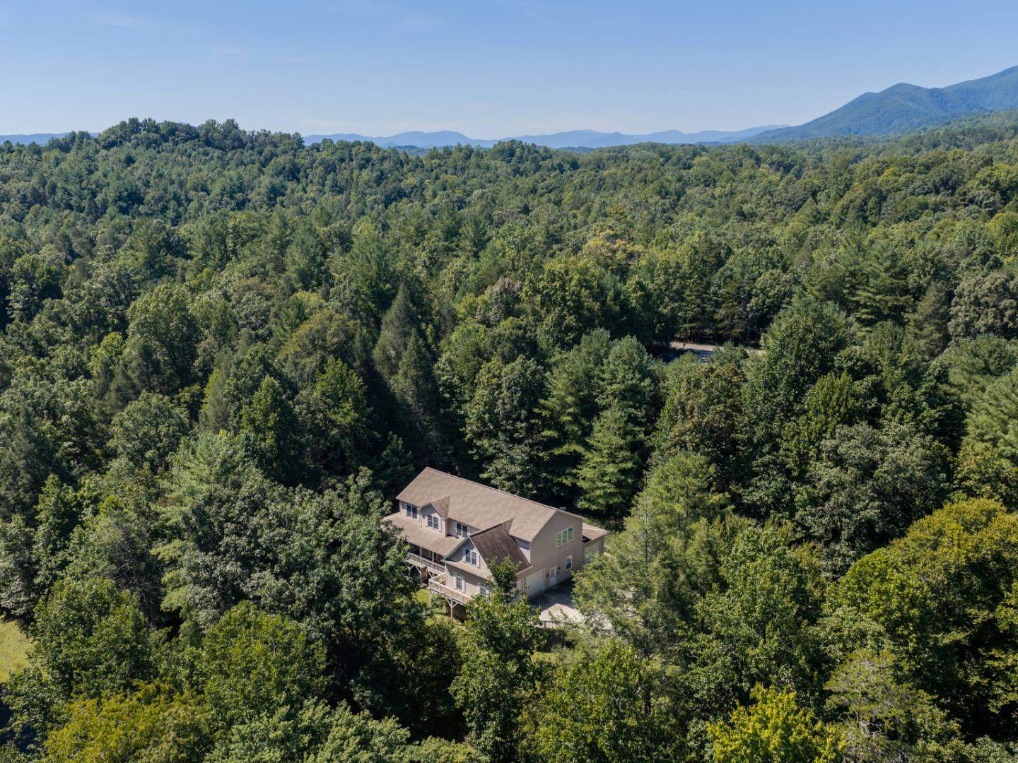 273-Cross-Creek-Dr-Marion-NC-63-1440x1080