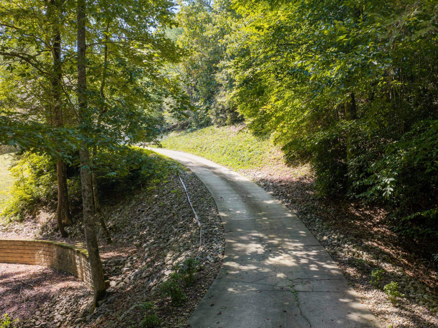 273-Cross-Creek-Dr-Marion-NC-71-1440x1080