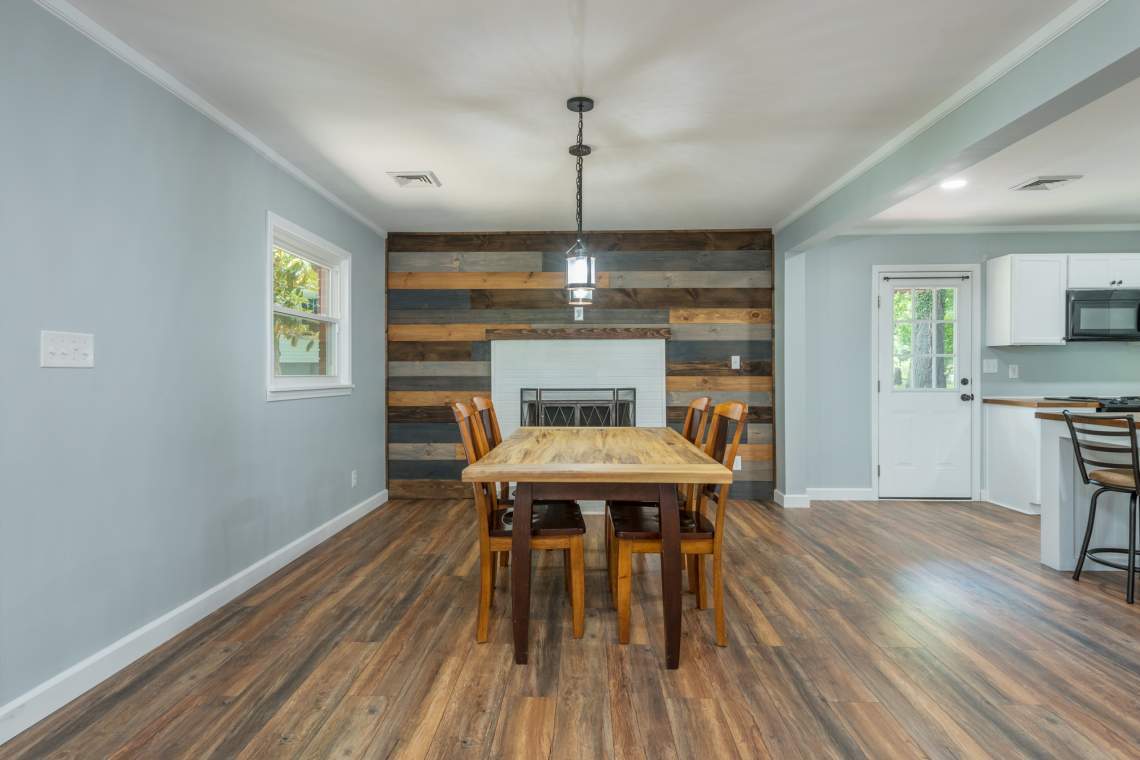 10-Dining-Fireplace