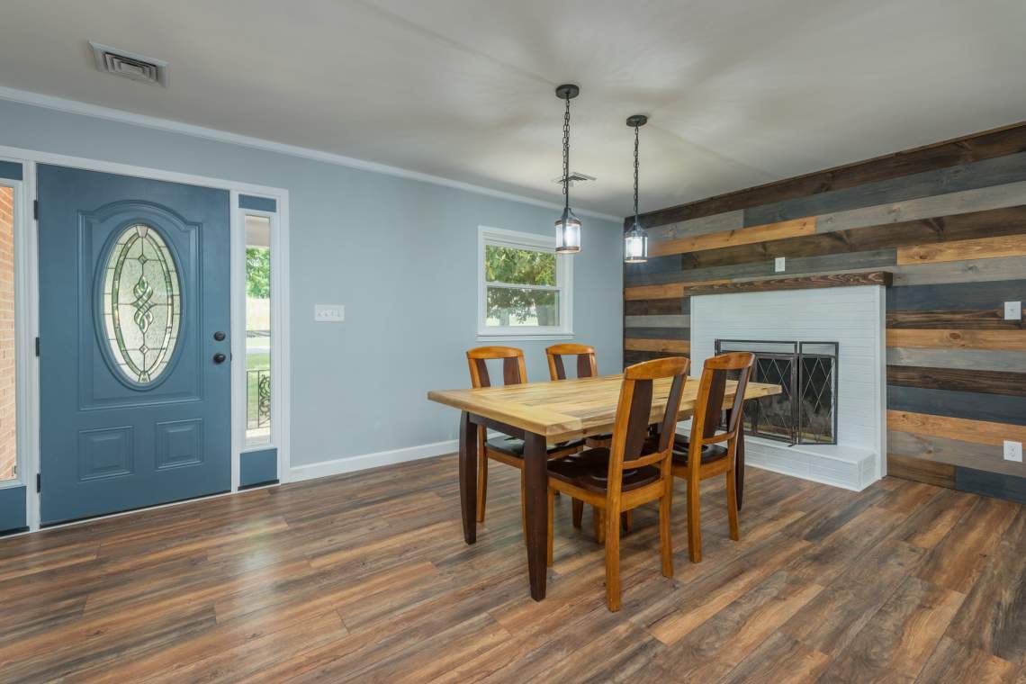 11-Dining-Front-Door