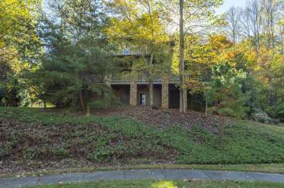 4 Yellow Owl Court, Biltmore Lake