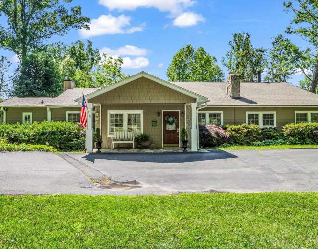 52 Forest Road, Asheville