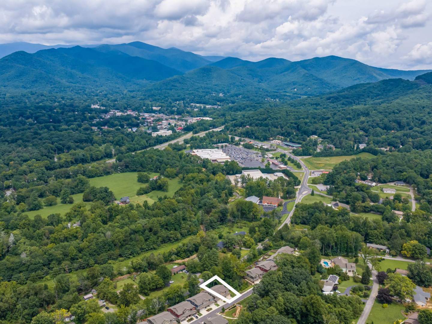 554-Sweet-Birch-Black-Mtn-NC-63-1920x1440