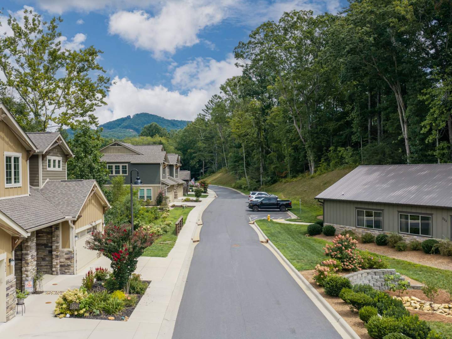 554-Sweet-Birch-Black-Mtn-NC-68-1920x1440