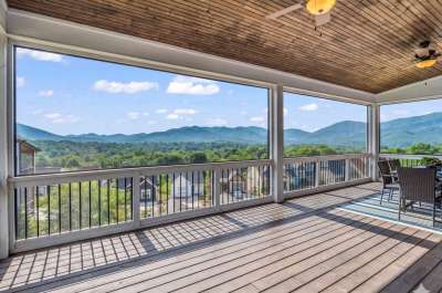 66 Tudor Way, Black Mountain