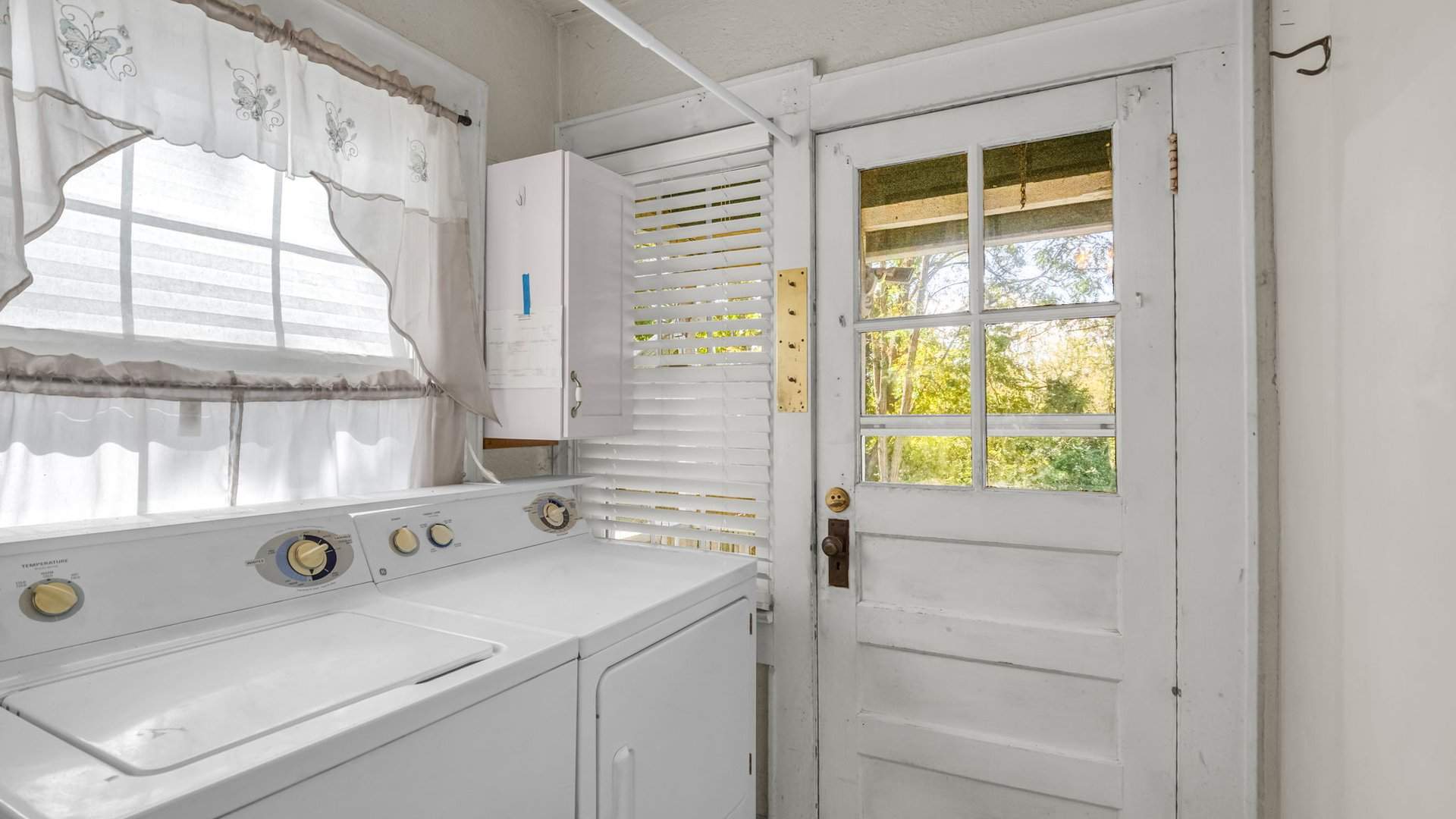 32-custom-82-blue-ridge-ave