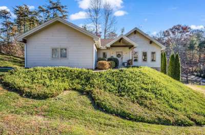 9 Fairway View Drive, Weaverville