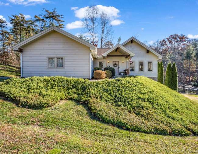 9 Fairway View Drive, Weaverville