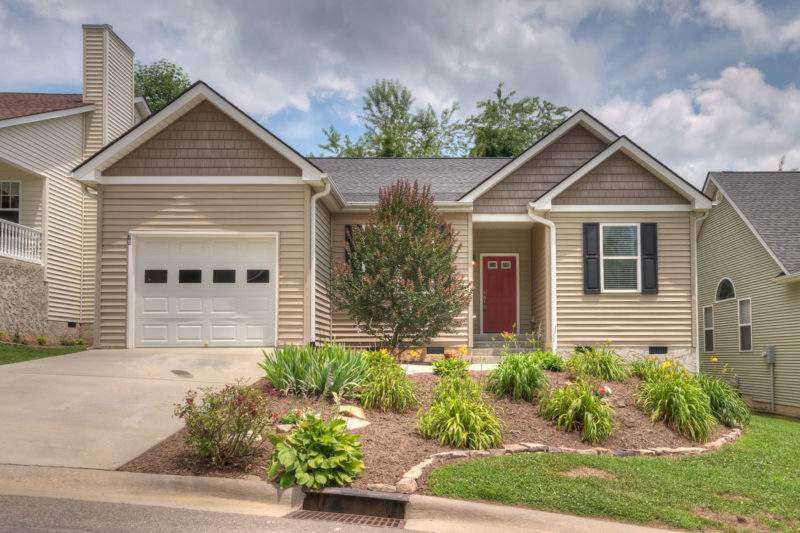 Homes and Townhomes for Sale in Cherry Blossom Cove