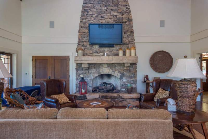 The Settings Clubhouse