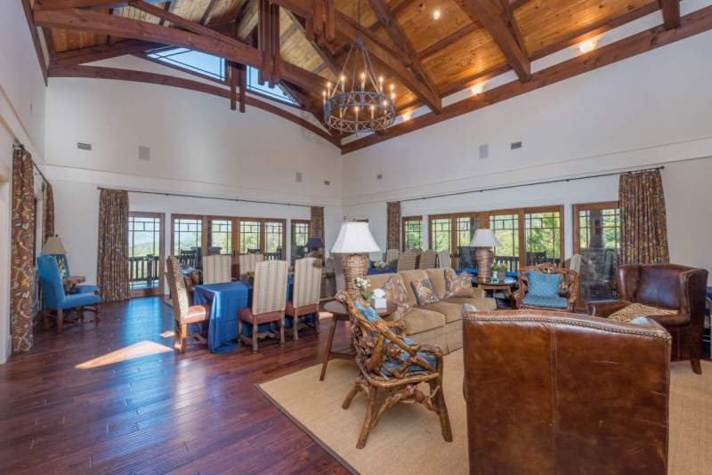 The Settings Clubhouse