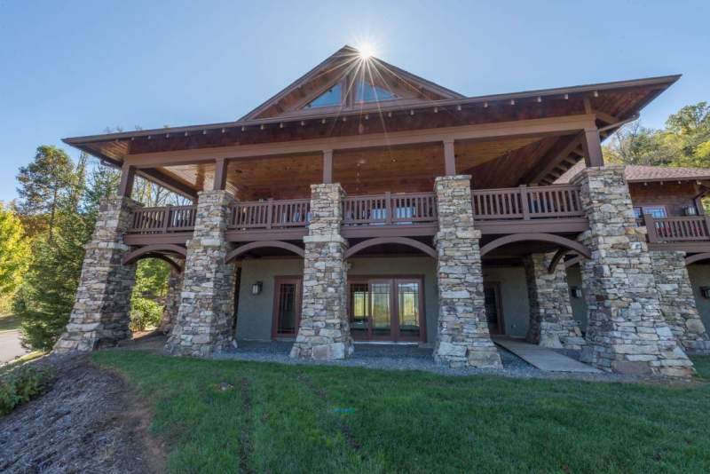 The Settings Clubhouse